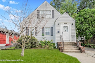190 Oakdale St, Staten Island, NY 10308