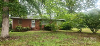 2378 Reepsville Rd, Lincolnton, NC 28092