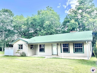 103 Wood St, Atlanta, TX 75551