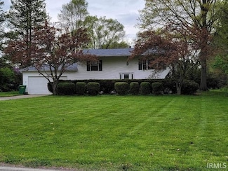 13691 Anderson Rd, Granger, IN 46530