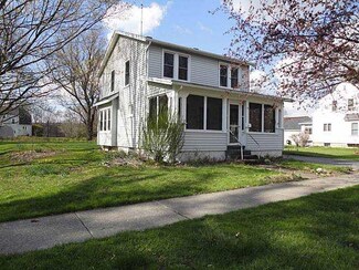 19 Elm St, Attica, NY 14011