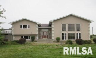 1729 Cedar Muscatine Rd, Wilton, IA 52778