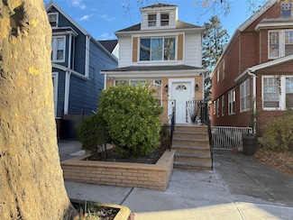 62-16 80th Ave, Ridgewood, NY 11385