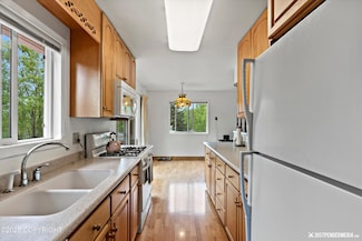 13438 Stephenson St, Anchorage, AK 99515