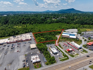 1309 E Stone Dr, Kingsport, TN 37660