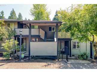 29700 SW Courtside Dr Unit 34, Wilsonville, OR 97070