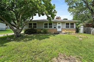 3004 S Vermont Ave, Independence, MO 64052