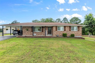 605 Union St, Marble Hill, MO 63764