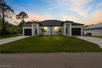 2206 Leda Ave S, Lehigh Acres, FL 33973