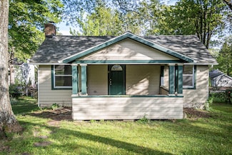 127 Kinney Ave, Mount Pocono, PA 18344