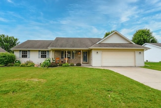 2957 Belle Plane Rd, Green Bay, WI 54313