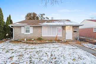 8330 45th St, Lyons, IL 60534