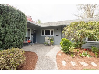 255 SE Linden Ct, Gresham, OR 97080