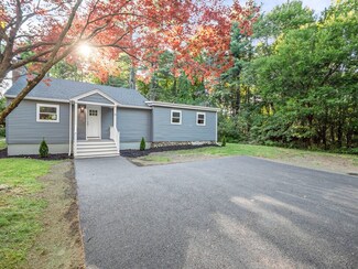 21 Webster St, Andover, MA 01810