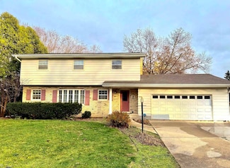 2311 Maywood Cir, Middleton, WI 53562