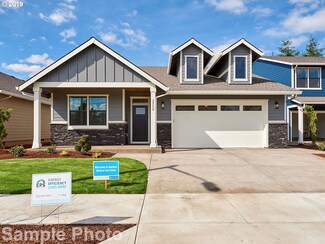 2519 N Lydia Loop, Hubbard, OR 97032