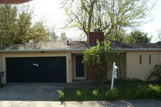 2807 Freebridge St, Redding, CA 96001