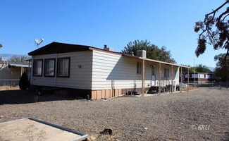 9013 Apache Dr, Weldon, CA 93283