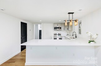 1912 5th Ave SW, Hickory, NC 28602