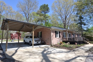 1110 Fall River Rd, Goodspring, TN 38460