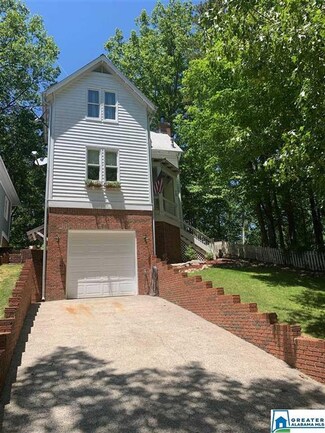 70 N Hollow Alley, Hayden, AL 35079