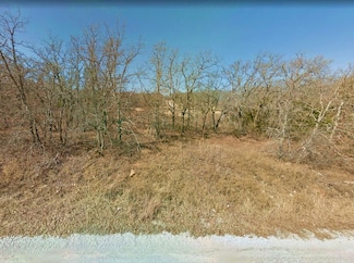 112 Greenhill Cir, Nocona Hills, TX 76255