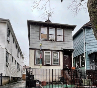41-55 73rd St, Flushing, NY 11377