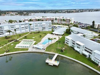 1898 Shore Dr S Unit 216, South Pasadena, FL 33707