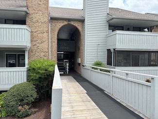 2527 Gatehouse Ln, Salem, VA 24153