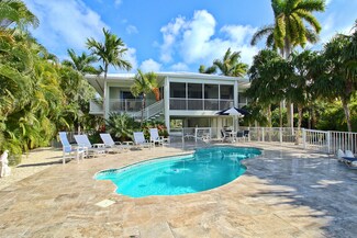 181 12th St, Key Colony Beach, FL 33051