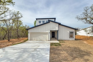 265 Jim Walters Dr, Runaway Bay, TX 76426