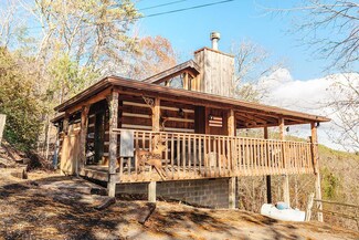 2010 Deer Valley Way, Sevierville, TN 37876