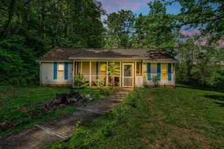 432 E Main St, Smithville, TN 37166