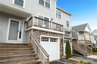 5 Jupiter Ln Unit D, Richmond, RI 02898