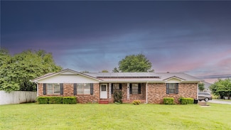 113 Cedar Heights, Huntsville, AR 72740