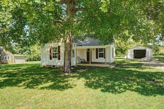 114 N Hobbs St, Miller, MO 65707