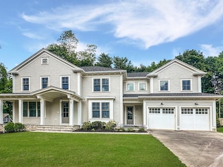 10 Bird Hill Ave, Wellesley Hills, MA 02481