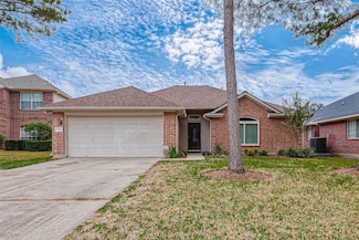 11814 Copperas Creek Dr, Sugar Land, TX 77498
