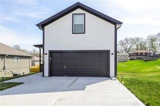617 Patrick Dr, Excelsior Springs, MO 64024