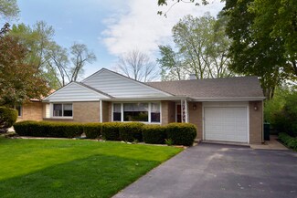 1153 Oxford Rd, Deerfield, IL 60015