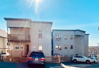 439 Riverside Dr, Lawrence, MA 01841