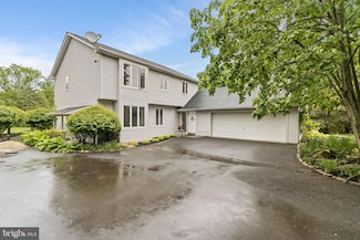 1734 Hallman Dr, Blue Bell, PA 19422