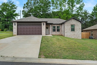 23 Edward Dr, Ward, AR 72176