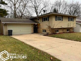 184 Crestview Dr, Burlington, IA 52601