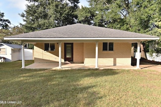 210 25th St, Gulfport, MS 39507