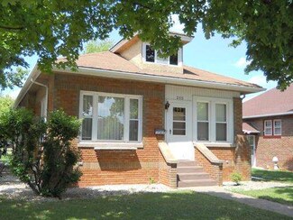315 N School Ave, Oglesby, IL 61348