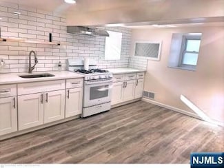 500 Brinkerhoff Ave Unit 4, Fort Lee, NJ 07024