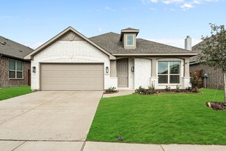 3926 Holly Springs Ln, Kaufman, TX 75142