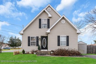 501 Champlain St, Toms River, NJ 08757