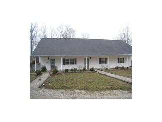 526 W Tunnel Hill Rd, English, IN 47118